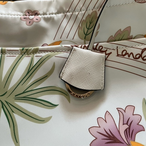 NWOT Radley London “responsible” floral nylon crossbody bag - Picture 9 of 16